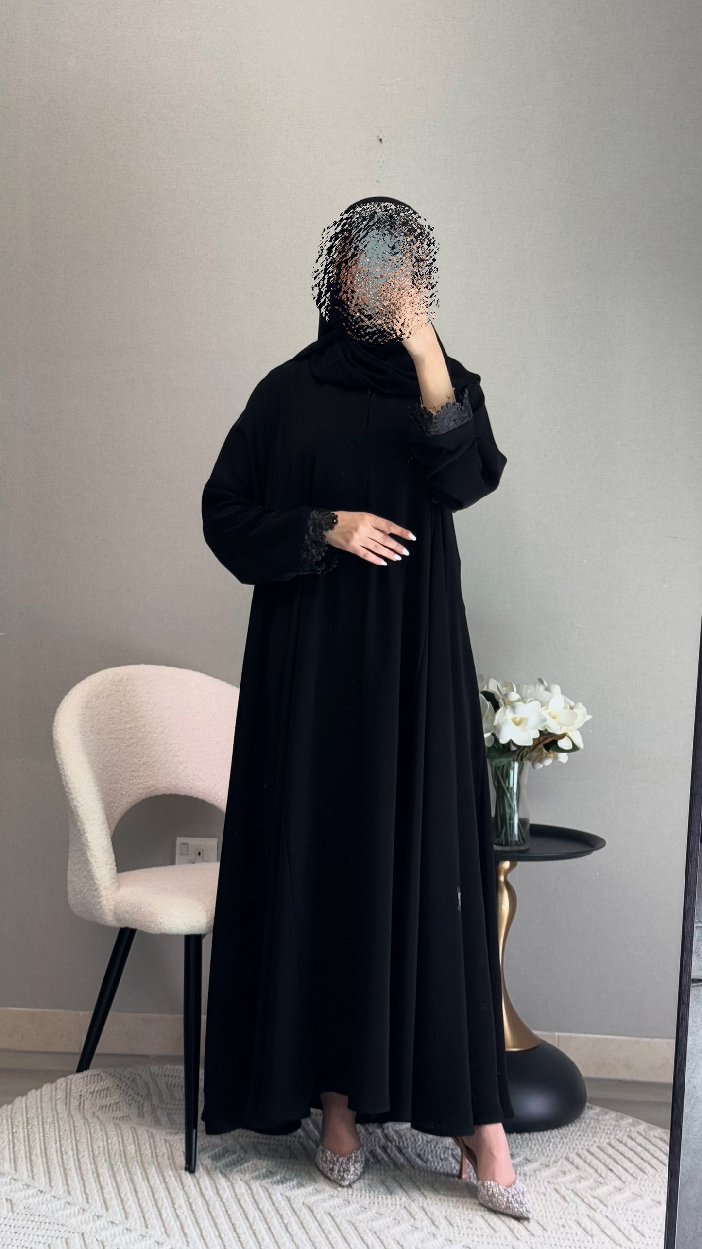 عبايه عمليه باكمام ناعمه